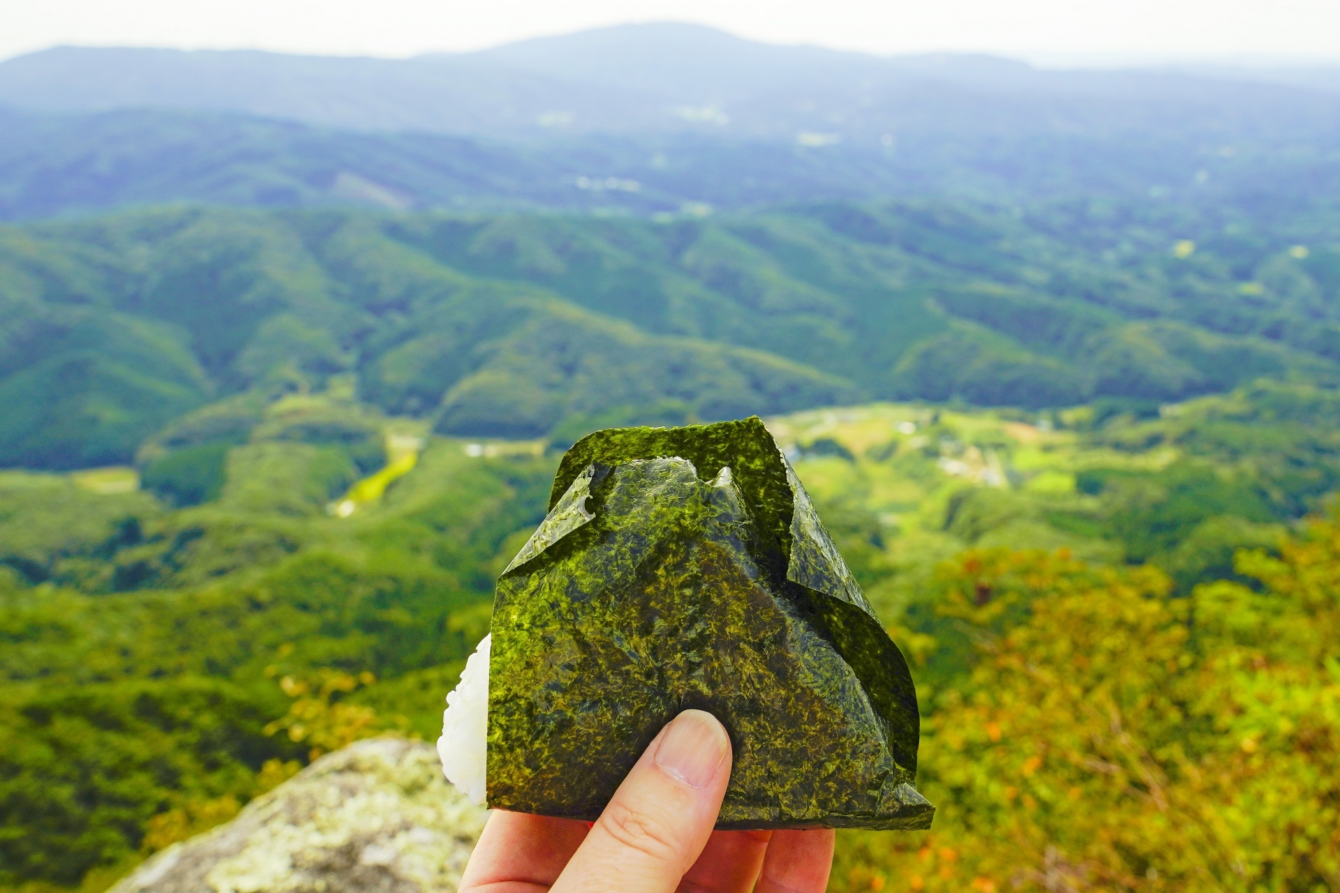 登山初心者必見 夏の登山でおすすめの山ごはん７選