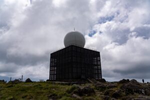ビーナスライン車山の気象レーダー観測所