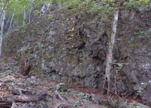 立岩のルンゼ岩壁の入口